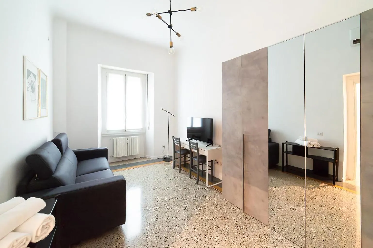 Hbhall Porta Romana Suite Milán Apartmán