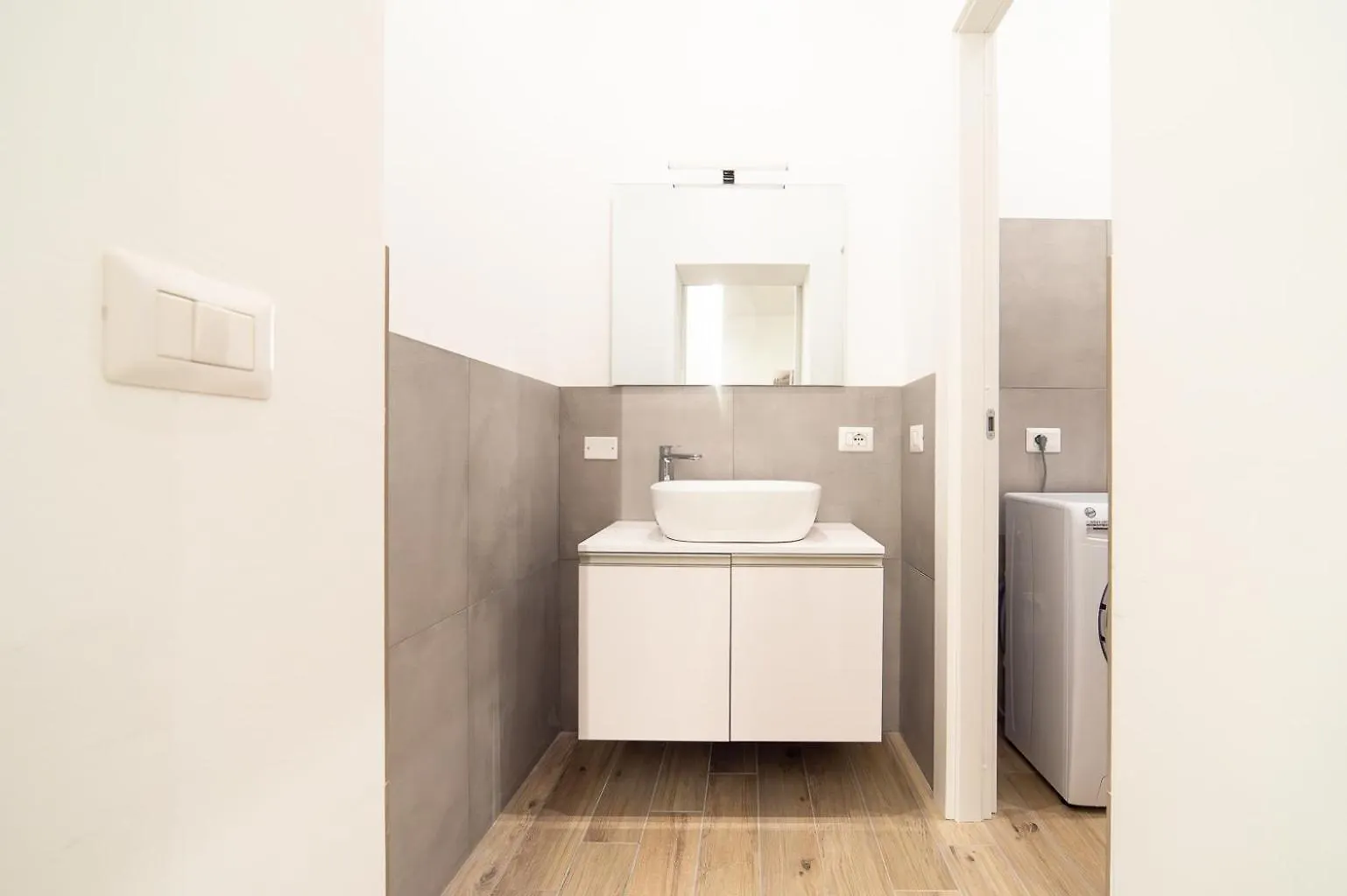 Hbhall Porta Romana Suite Milán 0*,